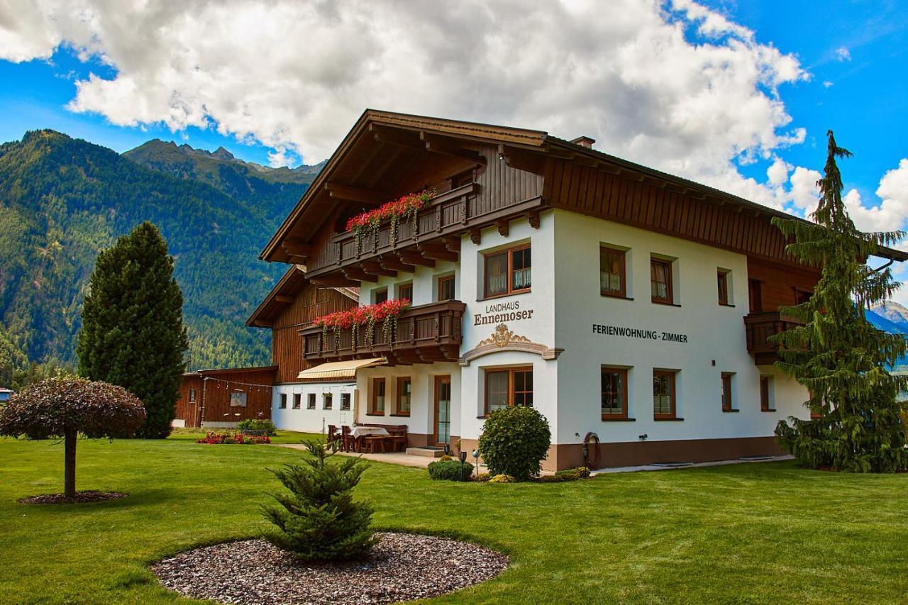 Landhaus Ennemoser Längenfeld Екстериор снимка